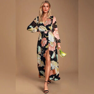 {Lulus} Wondrous Water Lilies Black Floral Print Maxi Dress size: XS